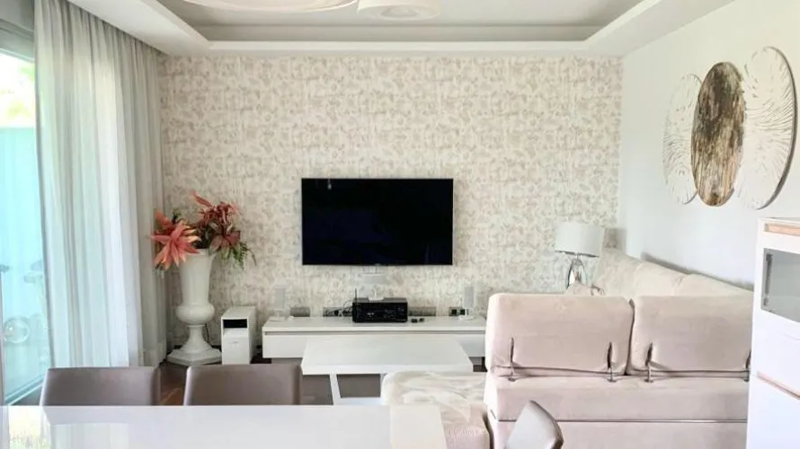 Apartment de 3 chambres à Cortes (San Pedro De Alcantara), Spain No. 251 № 2