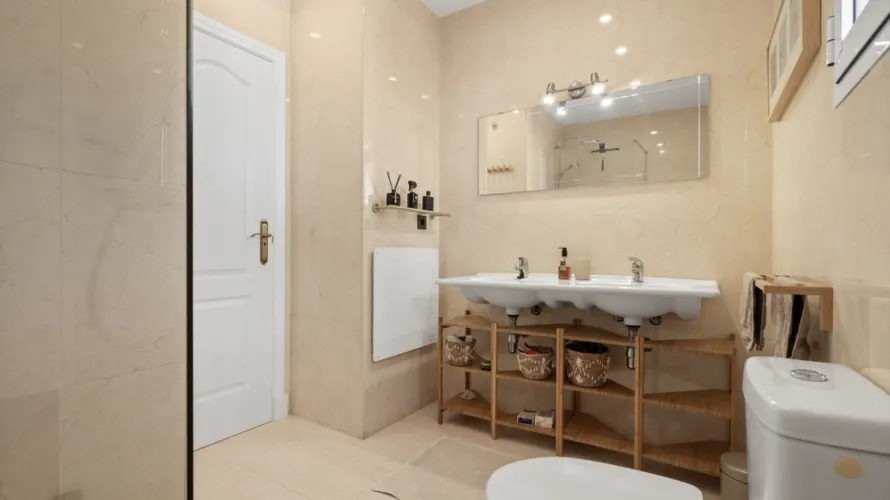 Apartment de 2 chambres à Manilva, Spain No. 705 № 13