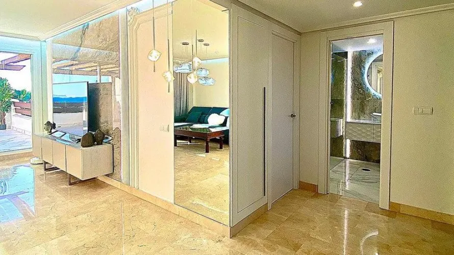 Apartment de 2 chambres à Estepona, Spain No. 639 № 19