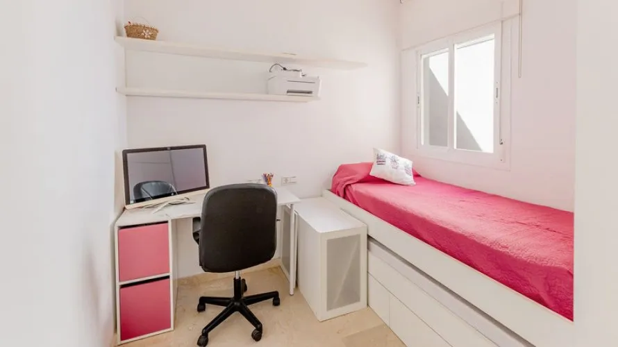 Penthouse de 2 chambres à Estepona, Spain No. 547