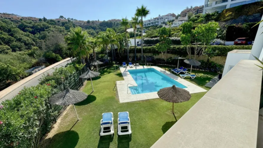 Apartment de 3 chambres à Marbella, Spain No. 725