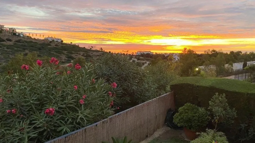 Apartment de 2 chambres à Casares, Spain No. 559 № 2