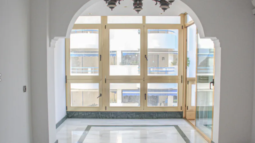 Apartment de 2 chambres à Marbella, Spain No. 668 № 14