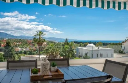 Apartment de 3 chambres à Nueva Andalucia, Spain No. 795