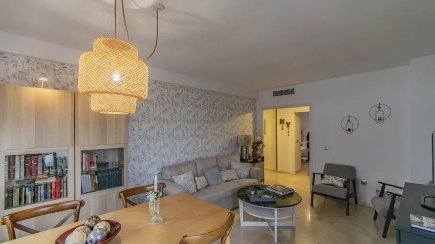 Apartment de 2 chambres à Estepona, Spain No. 665 № 3