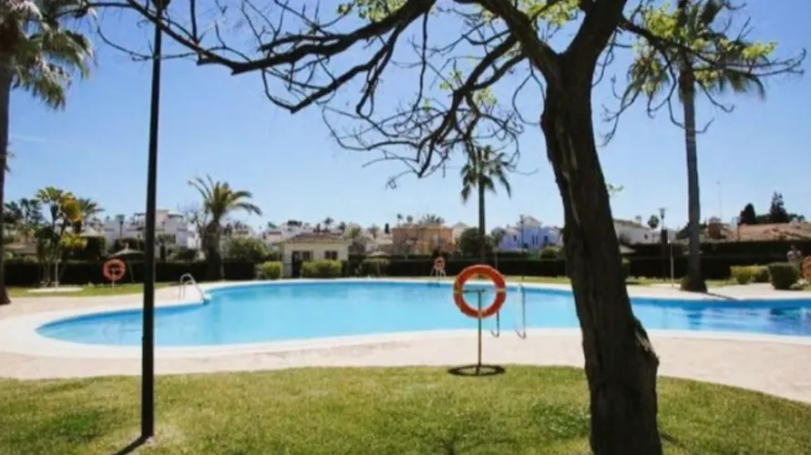 Apartment de 2 chambres à Cortes (San Pedro De Alcantara), Spain No. 652 № 15