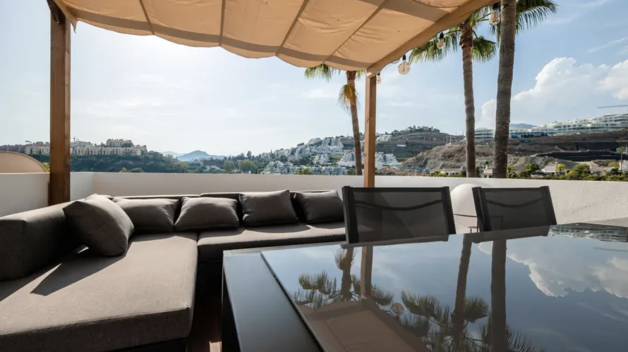 Duplex de 3 chambres à Benahavis, Spain No. 544 № 22