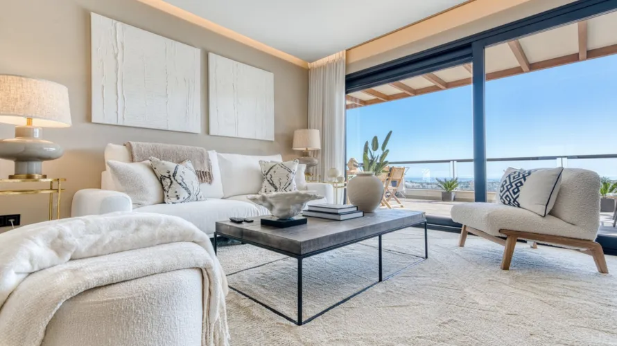 Apartment de 2 chambres à Marbella, Spain No. 582 № 1