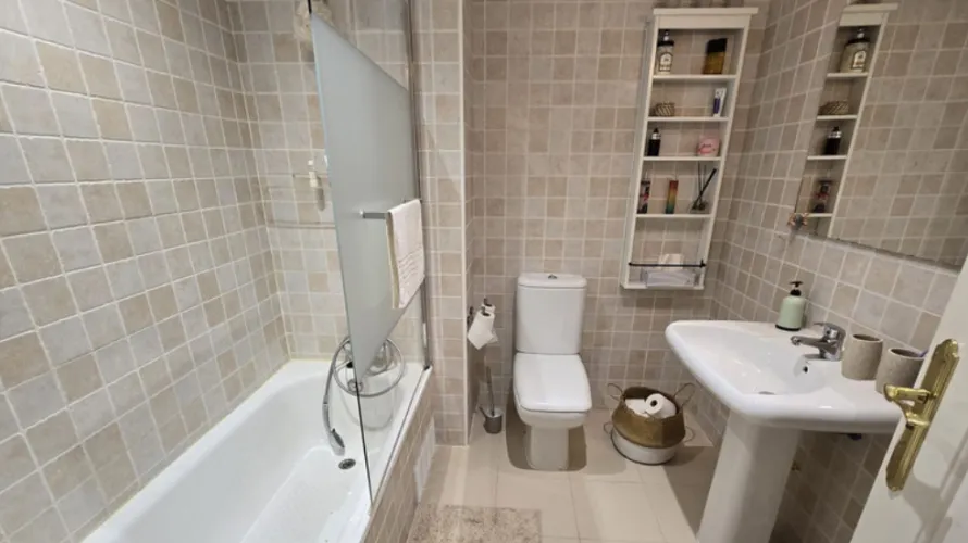 Apartment de 2 chambres à Marbella, Spain No. 727 № 17