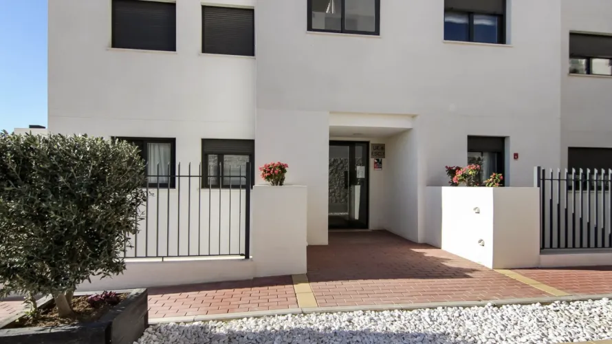 Apartment de 3 chambres à Benalmadena, Spain No. 531