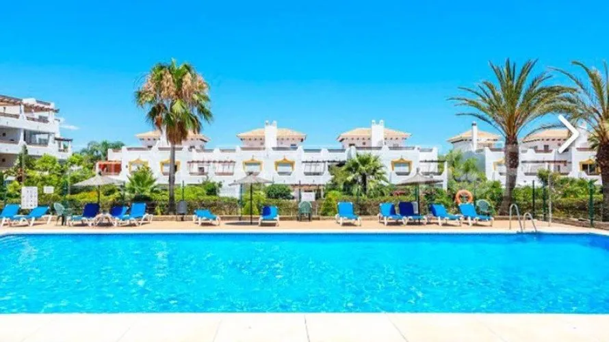 Penthouse de 2 chambres à Estepona, Spain No. 569 № 4