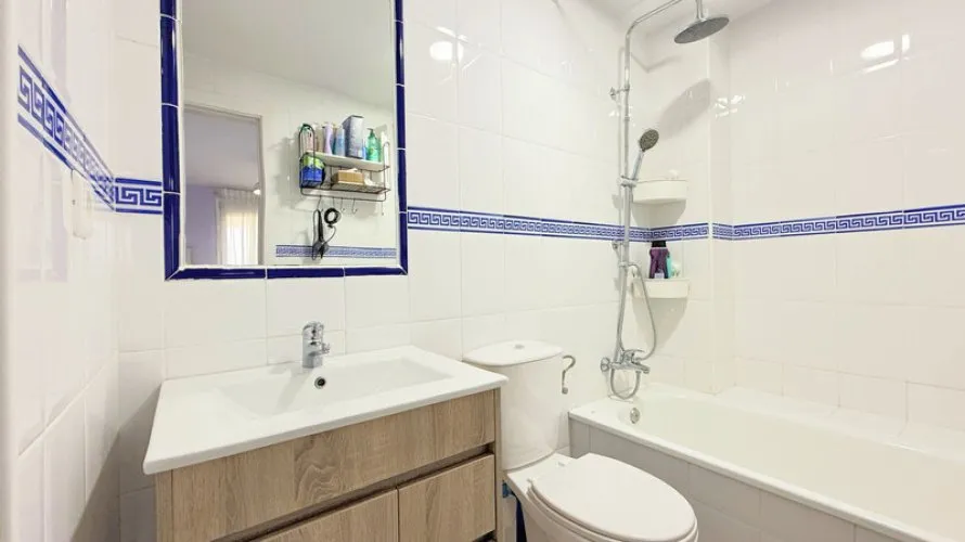 Apartment de 2 chambres à Casares, Spain No. 583 № 10