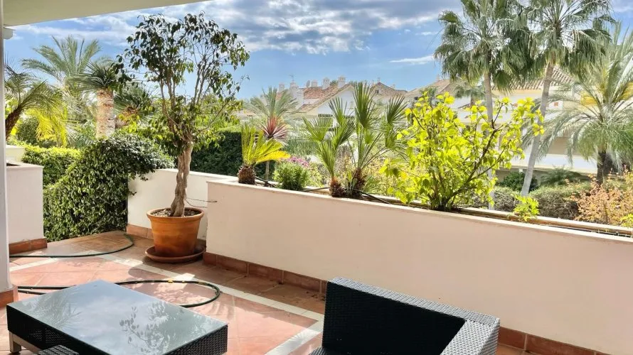 Apartment de 2 chambres à Marbella, Spain No. 254 № 9