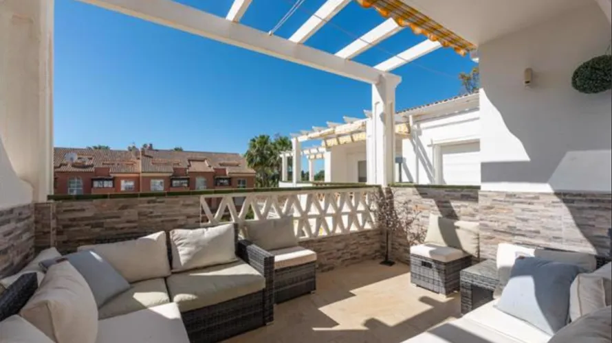 Apartment de 3 chambres à Marbella, Spain No. 442