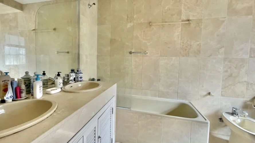 Duplex de 2 chambres à Marbella, Spain No. 613 № 27