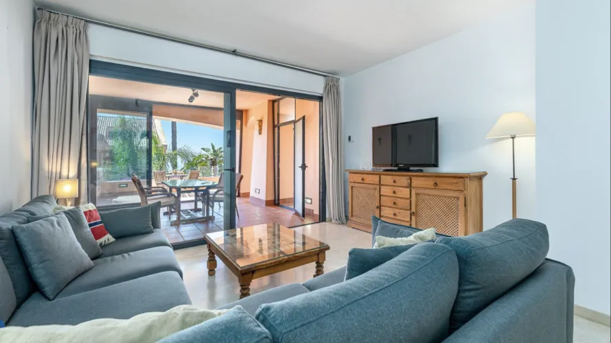 Apartment de 2 chambres à Mijas Costa, Spain No. 742 № 2