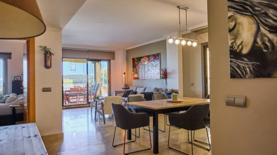 Apartment de 3 chambres à Benahavis, Spain No. 673 № 11