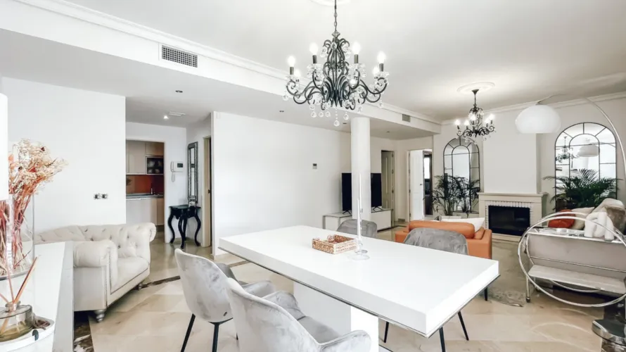 Apartment de 2 chambres à Marbella, Spain No. 779 № 4