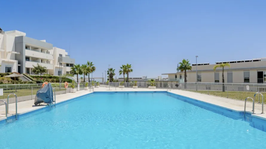 Apartment de 3 chambres à Estepona, Spain No. 713 № 9