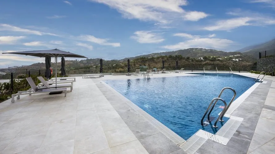 Apartment de 2 chambres à Benahavis, Spain No. 346 № 2