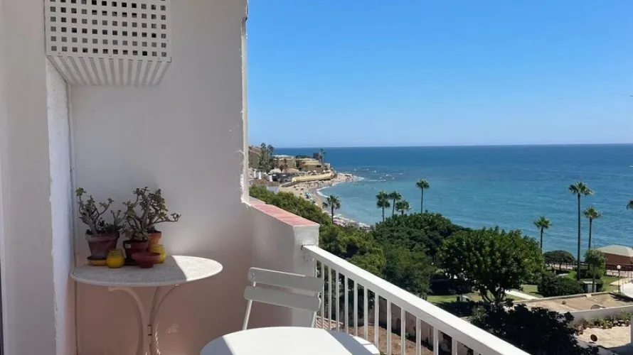 Apartment de 2 chambres à Mijas Costa, Spain No. 568 № 2