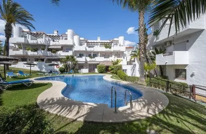 Apartment de 2 chambres à Estepona, Spain No. 682
