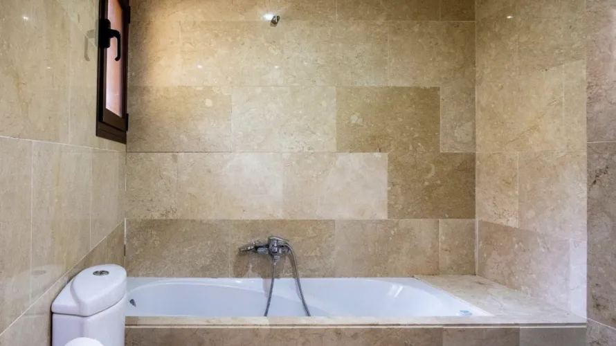 Apartment de 2 chambres à Estepona, Spain No. 610 № 14