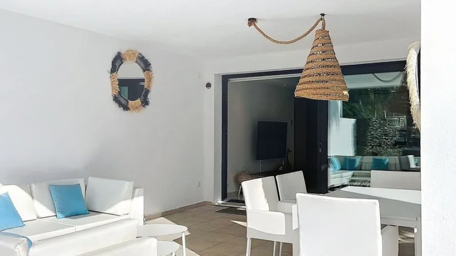 Apartment de 3 chambres à Badajoz, Spain No. 709 № 2