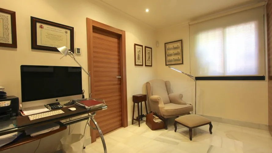 Duplex de 3 chambres à Benahavis, Spain No. 321 № 24