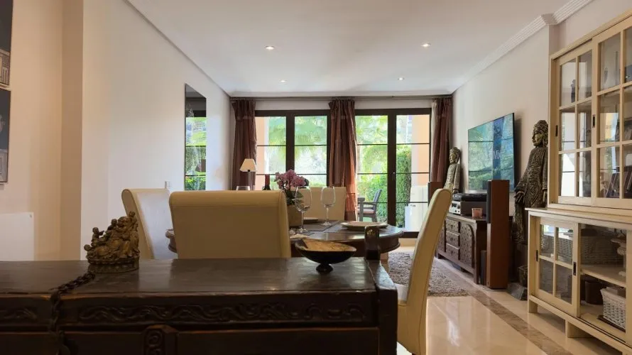 Apartment de 3 chambres à Benahavis, Spain No. 704 № 3