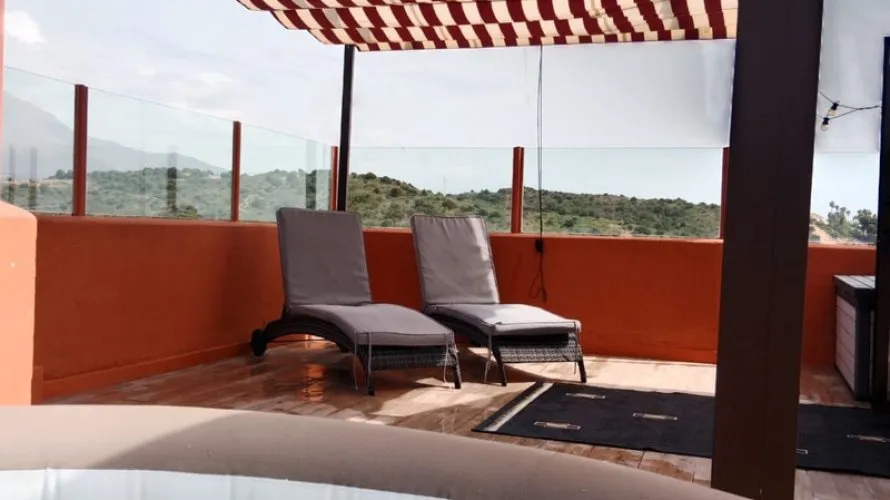 Duplex de 3 chambres à Estepona, Spain No. 500 № 2