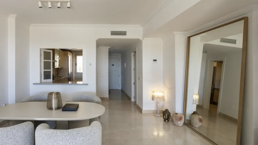 Apartment de 2 chambres à Benahavis, Spain No. 541 № 2