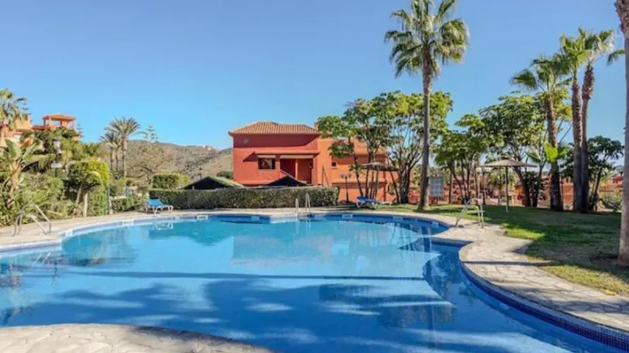 Apartment de 2 chambres à Marbella, Spain No. 601