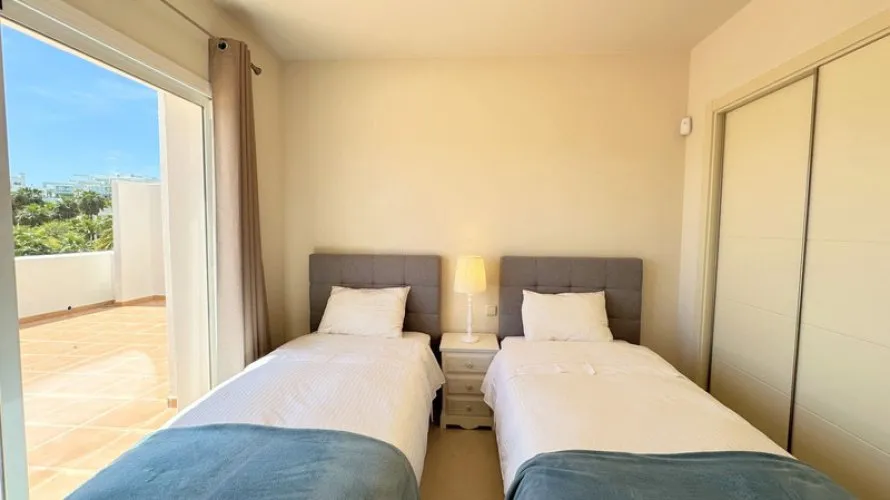 Penthouse de 2 chambres à Casares, Spain No. 555 № 11