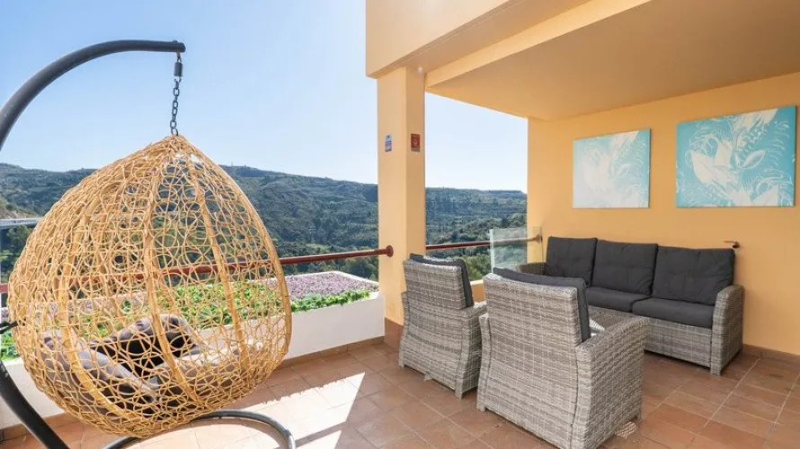 Duplex de 2 chambres à Benahavis, Spain No. 646 № 24