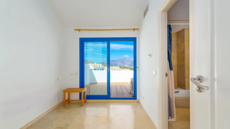 Duplex de 2 chambres à Manilva, Spain No. 410 № 20