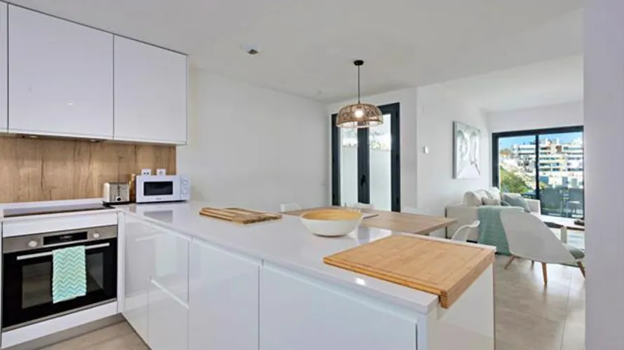 Apartment de 3 chambres à Estepona, Spain No. 354 № 1