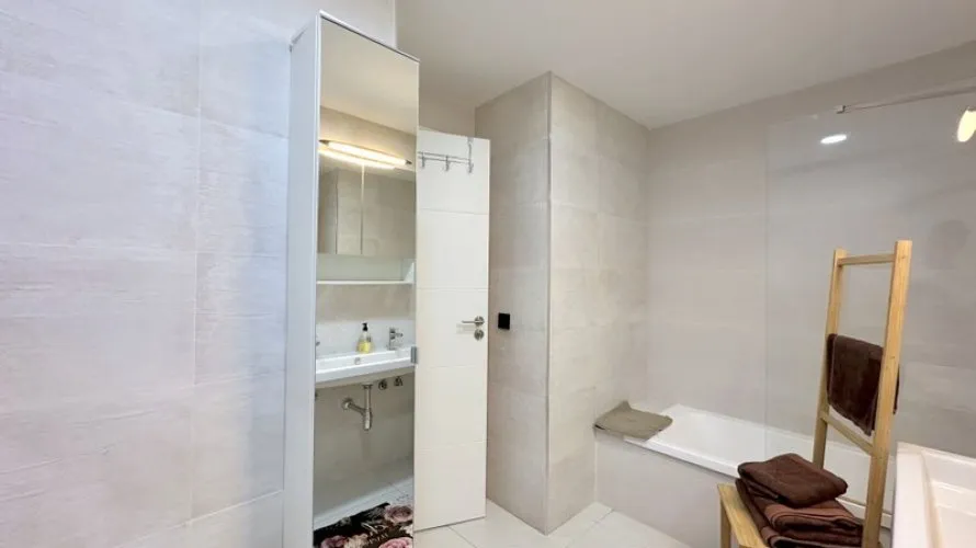 Apartment de 3 chambres à Estepona, Spain No. 710 № 17