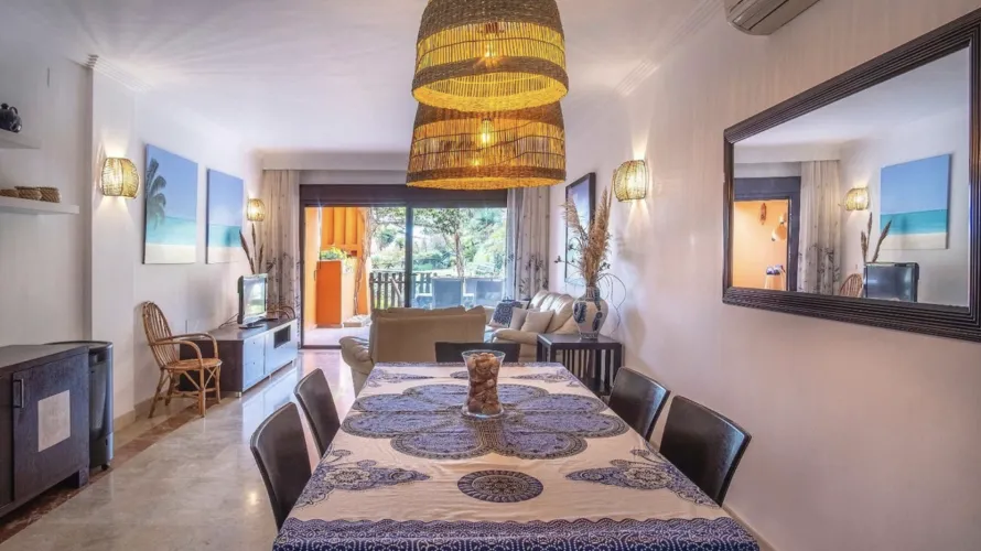 Apartment de 2 chambres à Estepona, Spain No. 610 № 8