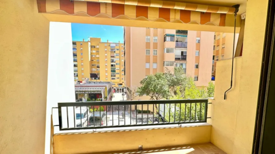 Apartment de 2 chambres à Cortes (San Pedro De Alcantara), Spain No. 698 № 1