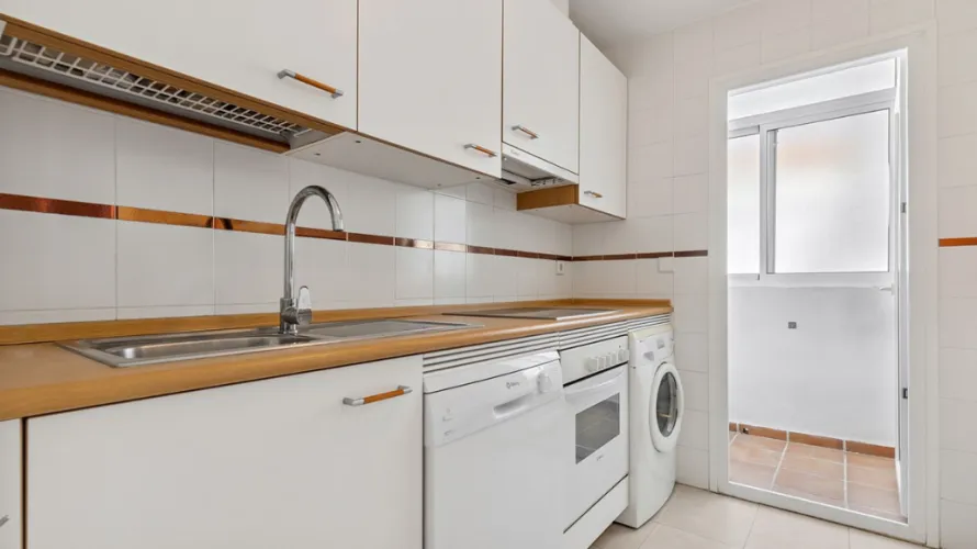 Penthouse de 2 chambres à Manilva, Spain No. 756 № 18