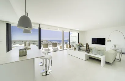Penthouse de 2 chambres à Fuengirola, Spain No. 399