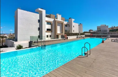 Apartment de 3 chambres à Estepona, Spain No. 354