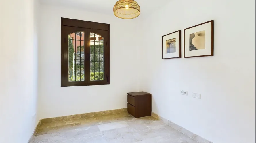 Apartment de 2 chambres à Estepona, Spain No. 440 № 9