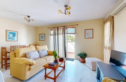 Penthouse de 2 chambres à Mijas Costa, Spain No. 745