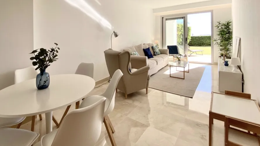 Apartment de 2 chambres à Marbella, Spain No. 495 № 3