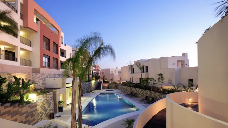 Apartment de 2 chambres à Marbella, Spain No. 538 № 12