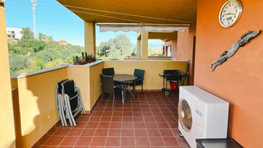 Apartment de 2 chambres à Marbella, Spain No. 804 № 11