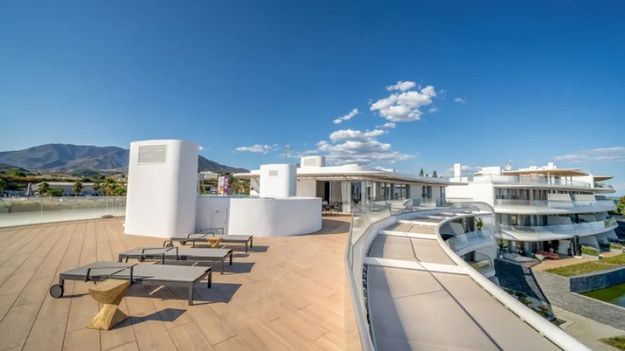 Penthouse de 3 chambres à Estepona, Spain No. 384