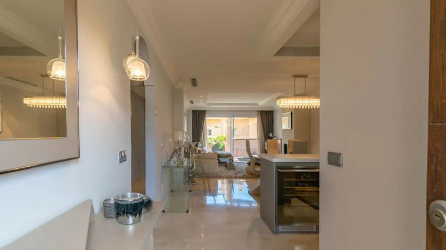 Apartment de 3 chambres à Nueva Andalucia, Spain No. 512 № 4